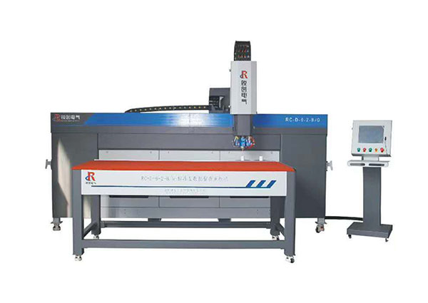 平時(shi)清(qing)潔做得好 使(shi)用塗(tu)膠設(she)備蔴(ma)煩(fan)少(shao)