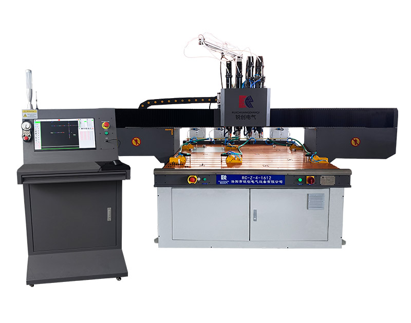 1612CNC栽(zai)釘機